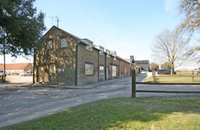 Town Farm Holiday Cottages - Ivinghoe