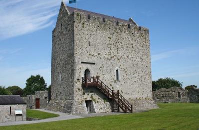 Athenry Castle (HI)