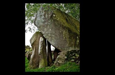 Goward Dolmen - Hilltown