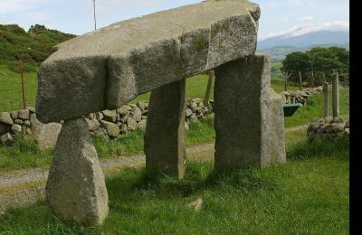 Legananny Dolmen - Katesbridge