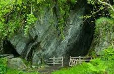 St Columba's Cave - Achahoish St Columba's Cave - Achahoish