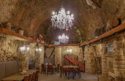 Marsden Grotto Inn - Did you know Marsden Grotto Inn - Did you know