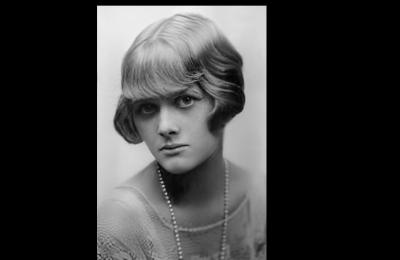 Daphne du Maurier, Dame - London