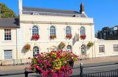 Dunstable - Priory House (HE)